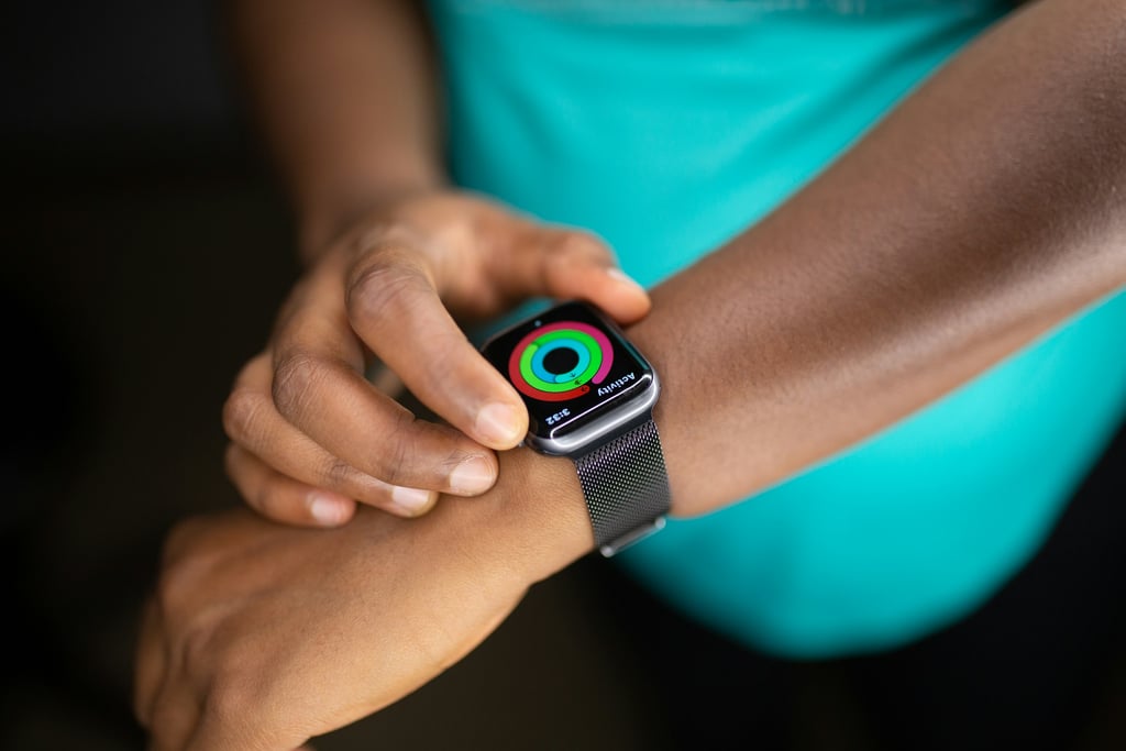 Apple Watch на китка