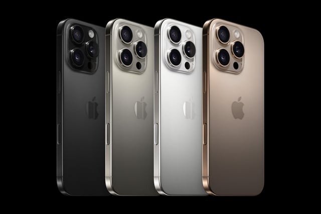 iPhone 16 Pro Max с титаниев корпус